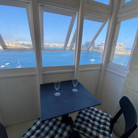 Valletta Seafront Apartment Exterior photo